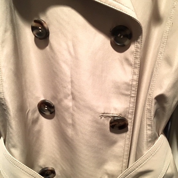 HERITAGE COLLECTION BY BASS DOUBLE BREASTED RAIN JACKET WITH TIE BELT. SIZE XL. - Picture 4 of 12